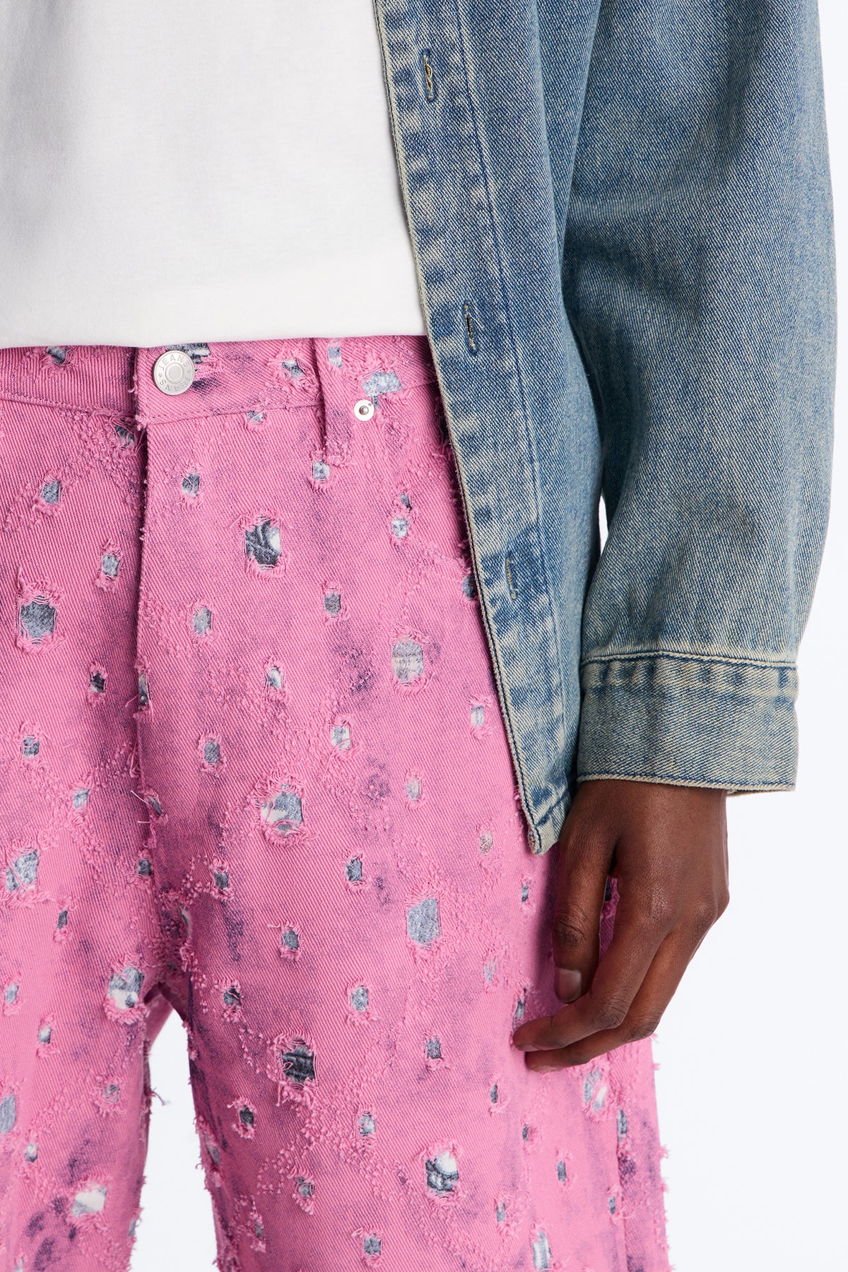 Baggy Frayed Illusions Jean